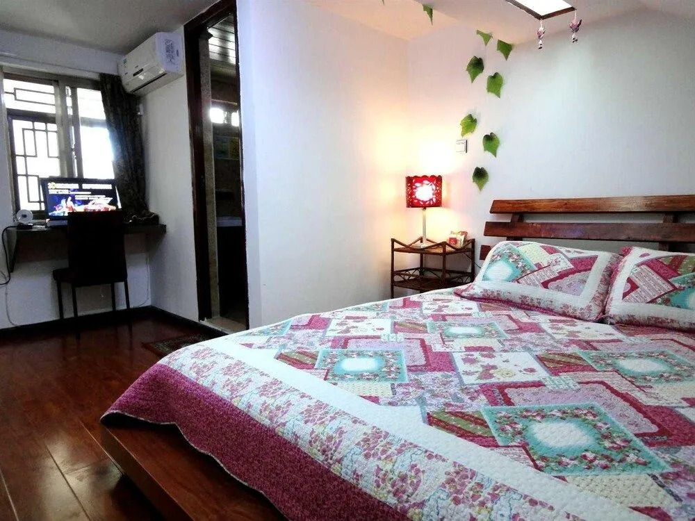 Dali Four Season Flower Inn