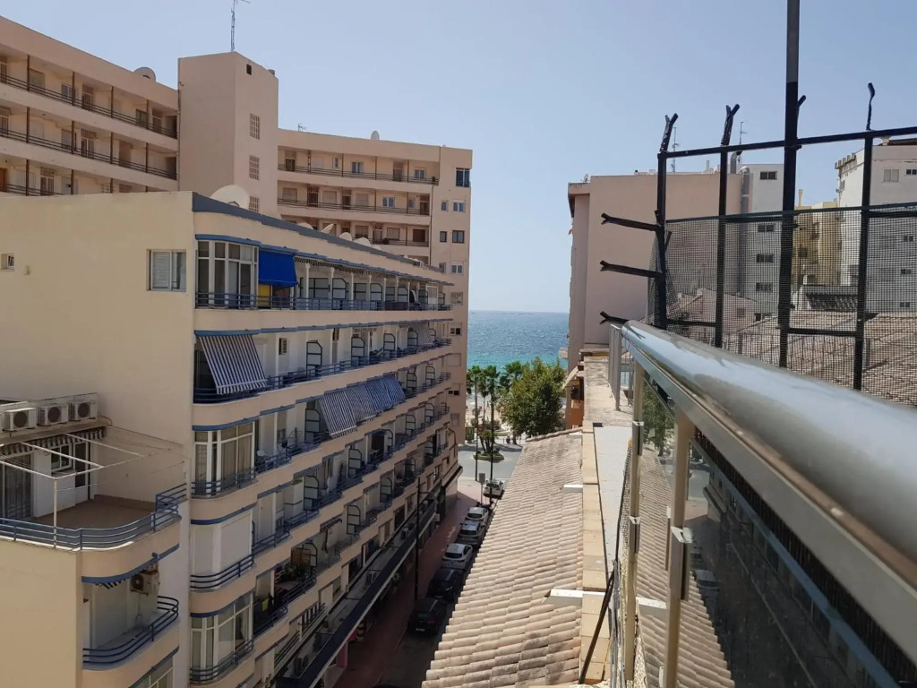 Ático con encanto, 50m de la playa, vista al mar, wifi fibra, gran terraza