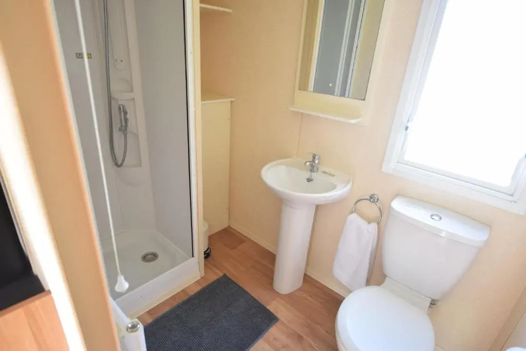 2 Bedroom Caravan NV16, Lower Hyde, Shanklin, Isle of Wight