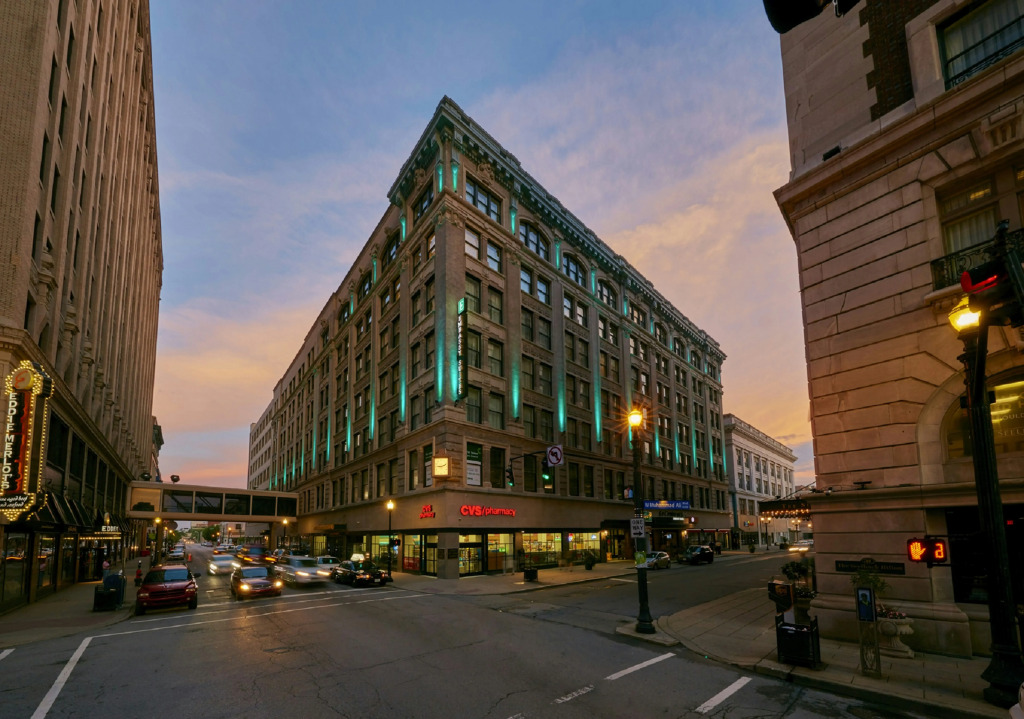 Embassy Suites Louisville Downtown
