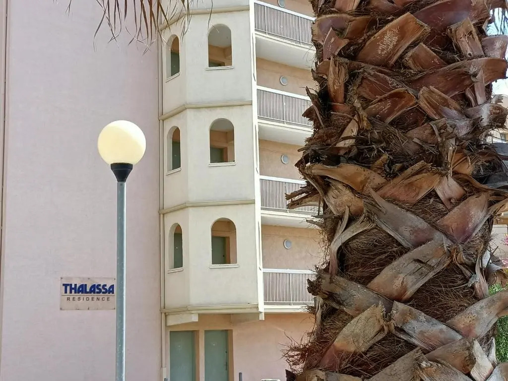 Coquet Appartement T2 PORT DE GRUISSAN 4 personnes 4THAL104