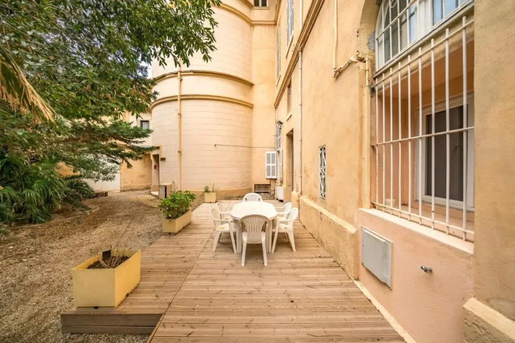 Wdf 6 bedrooms heart of Cannes!!