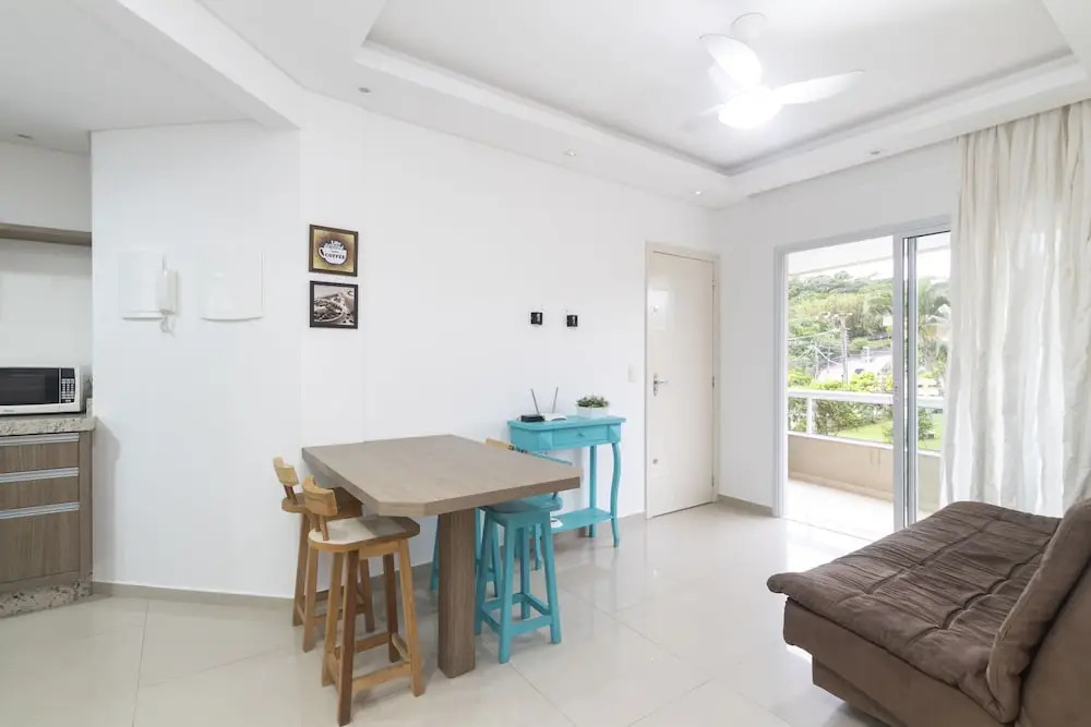 Aluguel De Apartamento 2 Quartos Sendo 1 Suite A 50 Metros Do Mar Em Bombas