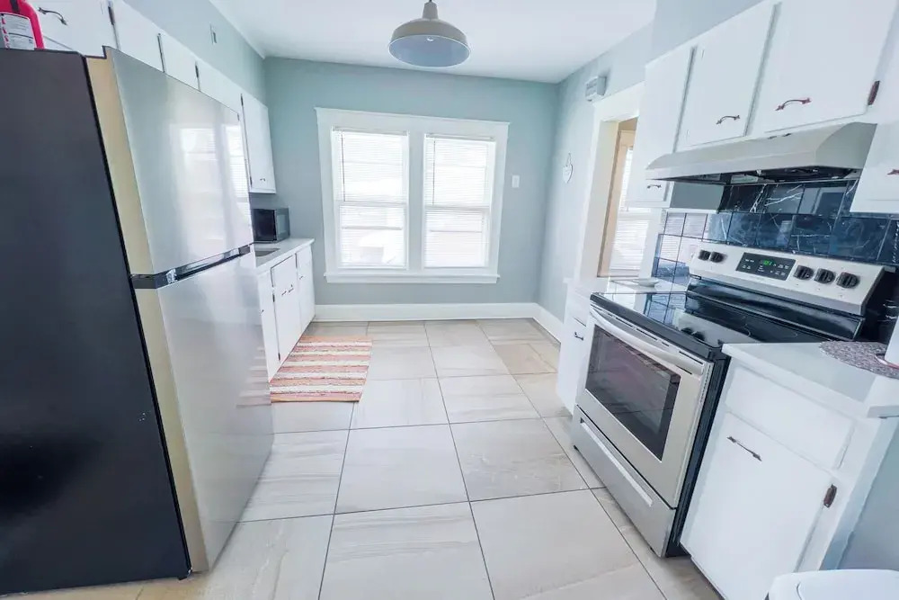 Large 6Br, 2Ba Close To Niagara Falls