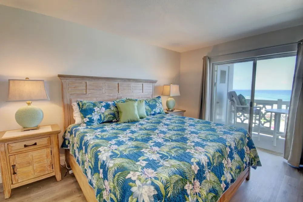 457 El Matador 2 Bedroom Condo by RedAwning