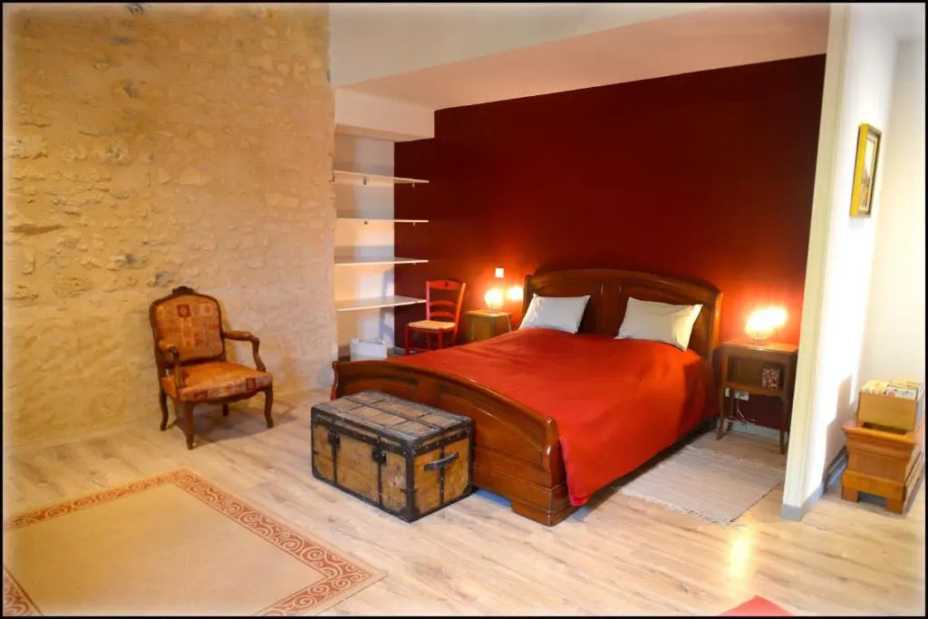 Jardin darcy - chambres dhôtes avec piscine et SPA