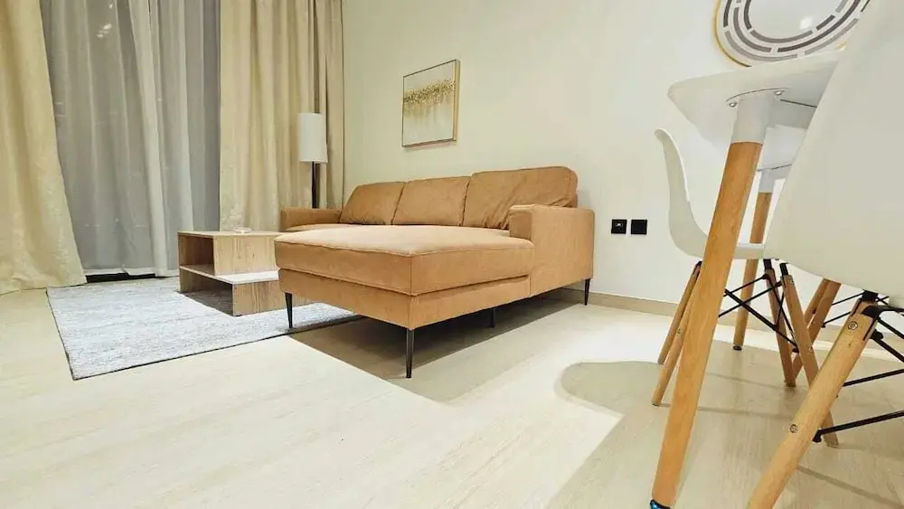 OYO HOME 1405 Spacious 1bed In Jvc Be