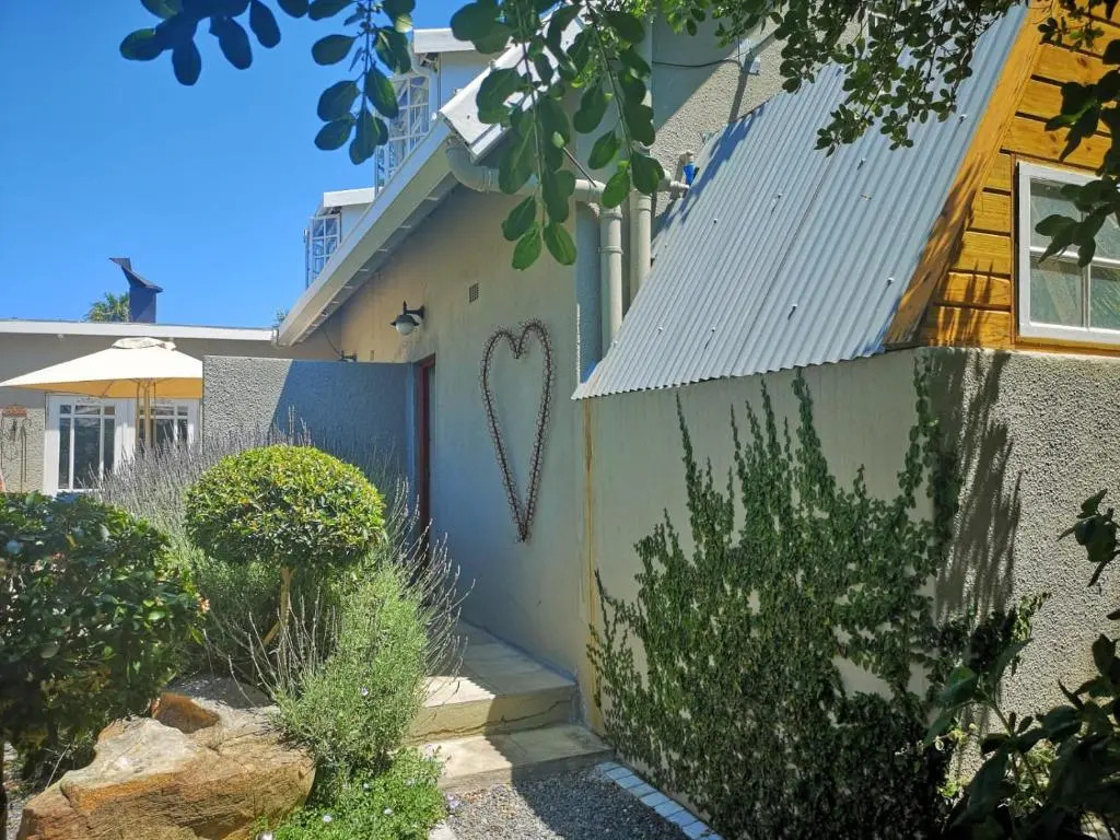 Almond Cottage Bed & Breakfast