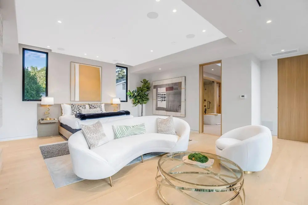 Hutton Modern