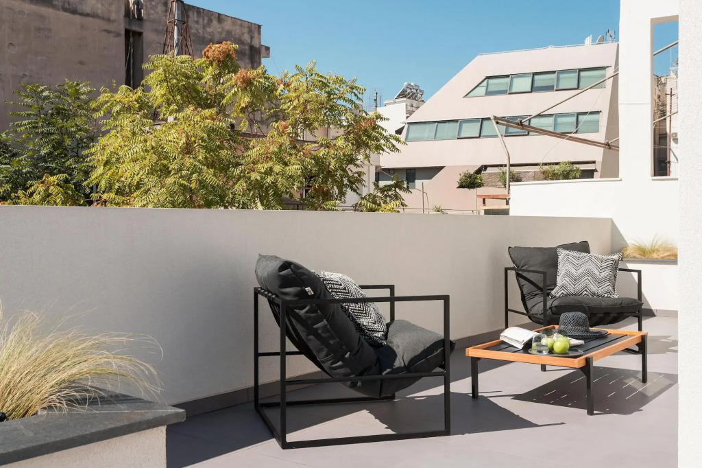 11 Enteka Acropolis Suites