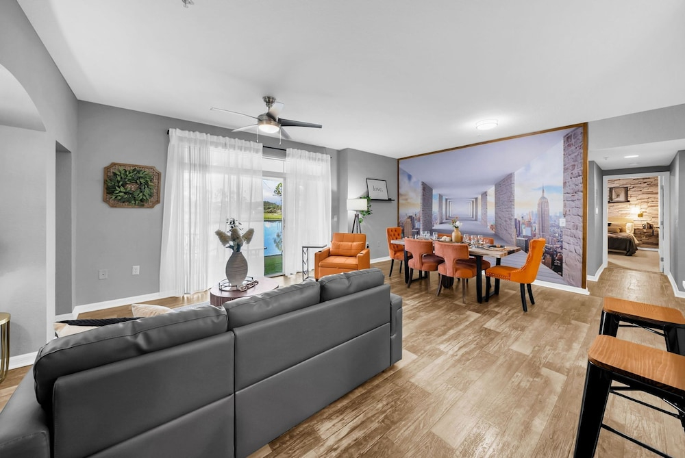 Modern 2BR Pool Gym Pet-friendly 12
