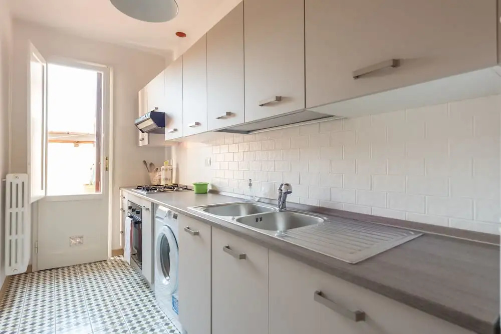 Pitti Cozy Apartment With Terrace