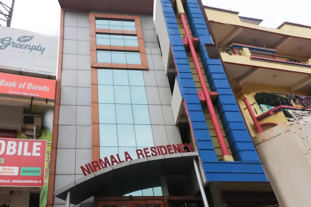 OYO 49639 Nirmala Residency