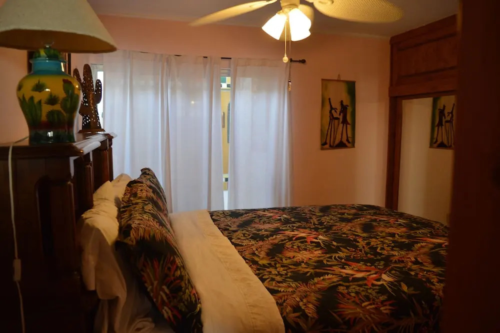 Casa de Juega - 3 Br townhouse by RedAwning