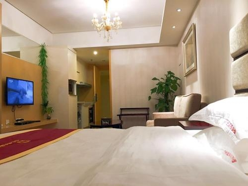 Golden Sunshine International Apartment Hesheng Plaza Branch
