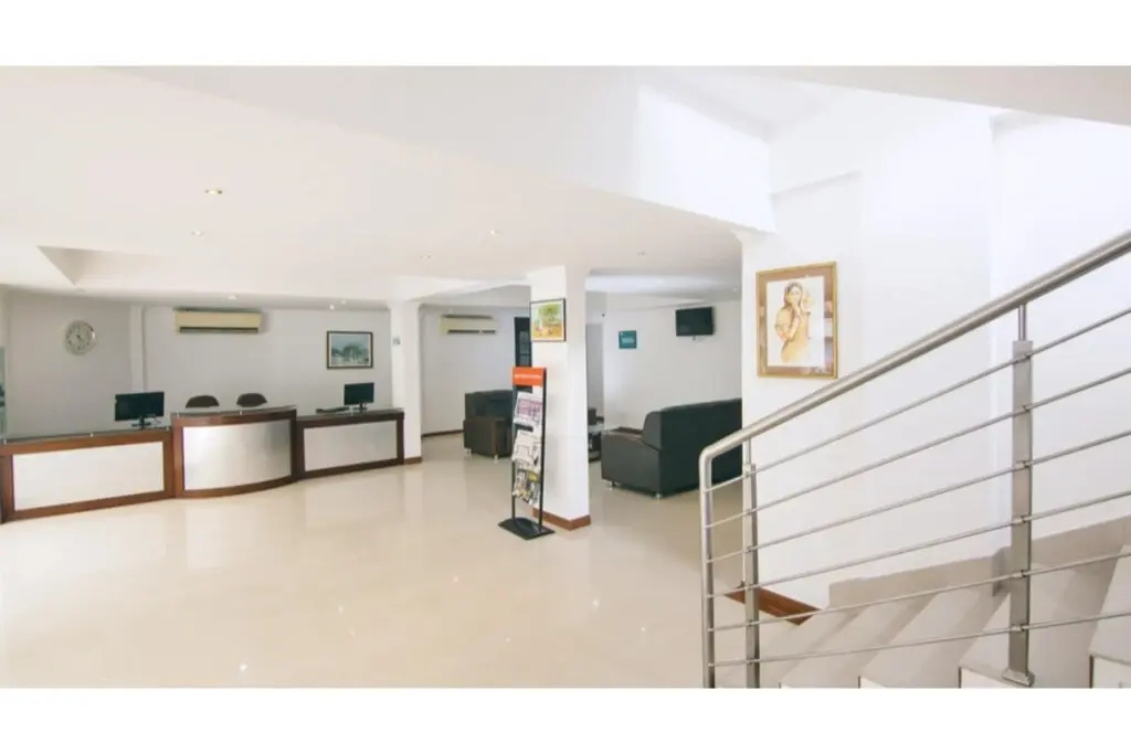 Hotel Centre Point