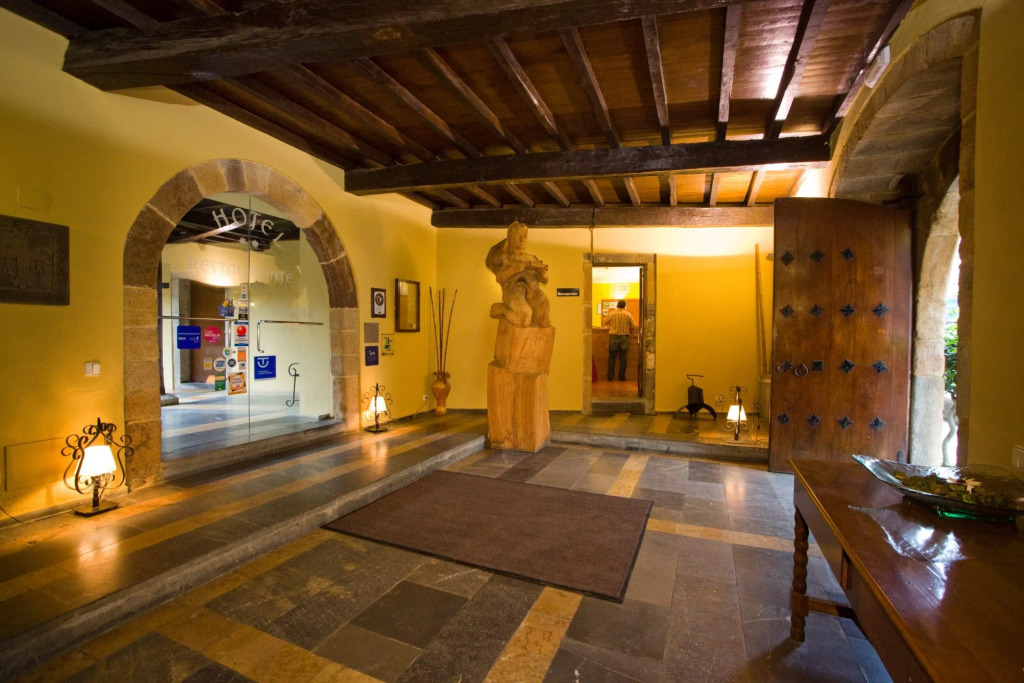 Hotel Castillo Valdés Salas
