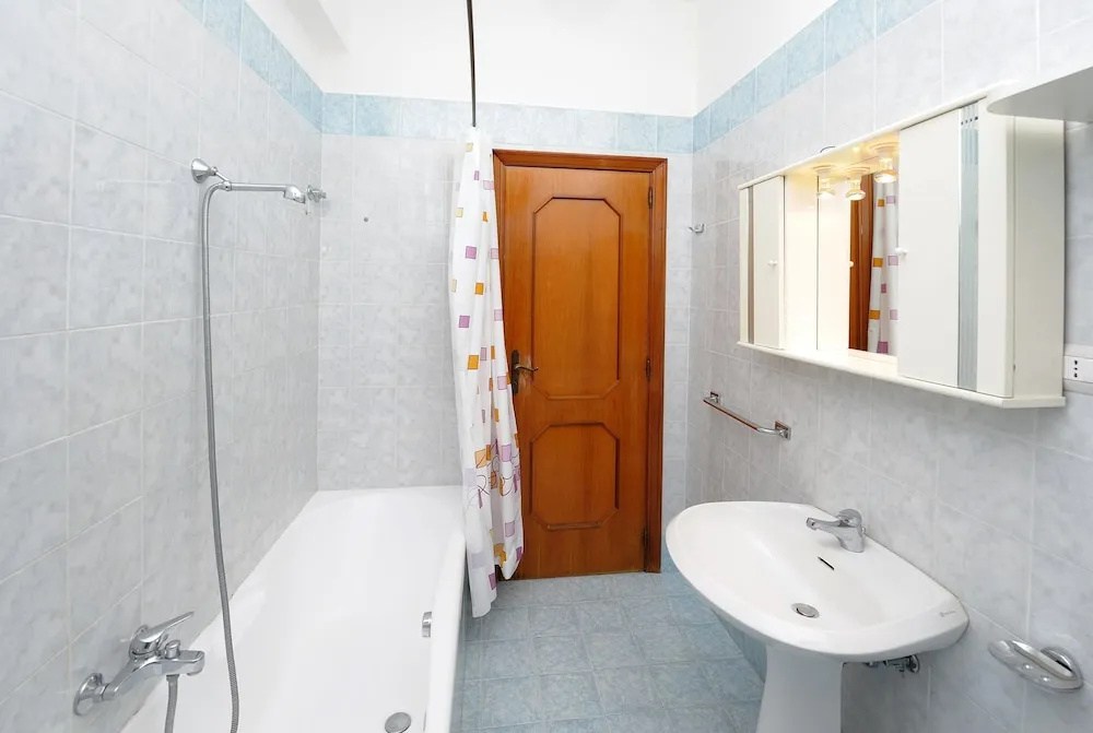 Apartment with 2 Bedrooms in Maiori, with Wonderful Mountain View, Furnished Balcony And Wifi - 70 M From the Beach