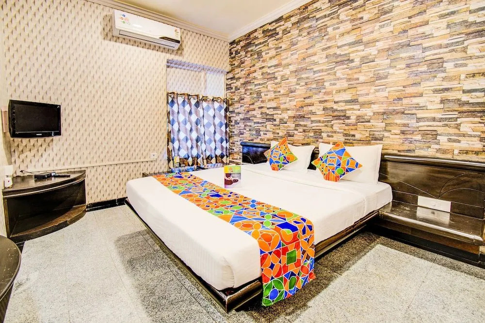 Fabhotel Ashoka Regency