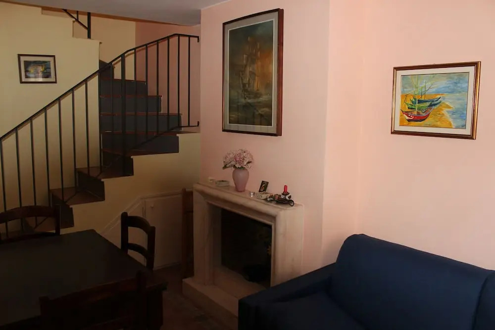 Suite Carla Lovely Apartment in Pietrasanta Center