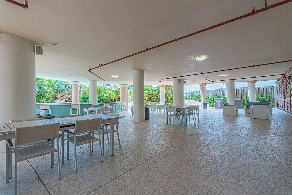 High Seas 3 Bedroom Condo