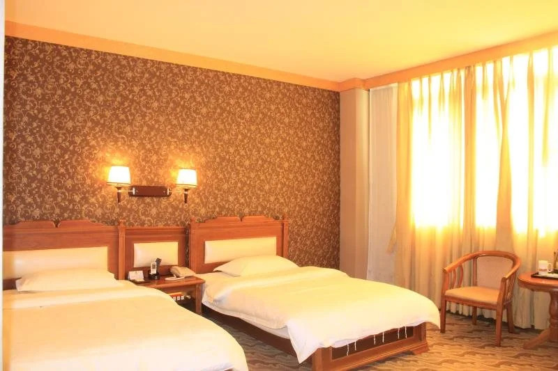 Super 8 by Wyndham Guangzhou BY Airport Renhe Subway Station