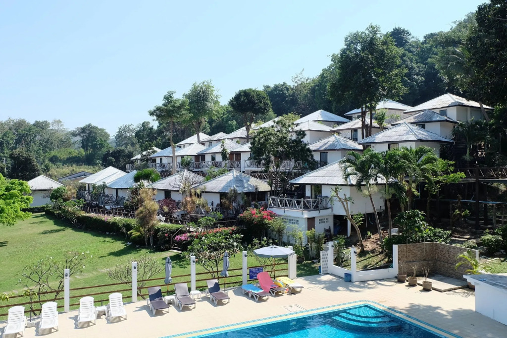Samed Cliff Resort