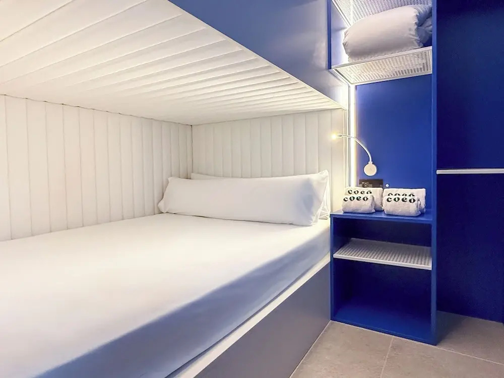 Coeo Hernan Ruiz Rooftop Pool Hostel