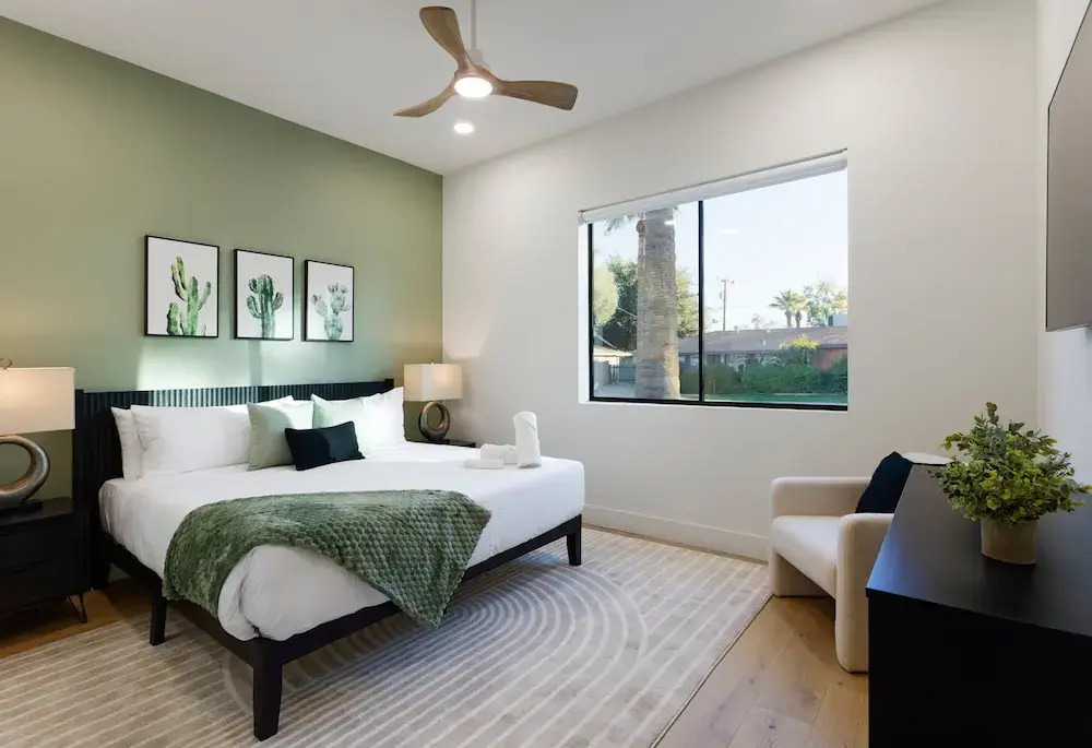 Luxe - Nouveau - Sparkling Pool - Walk to Old Town
