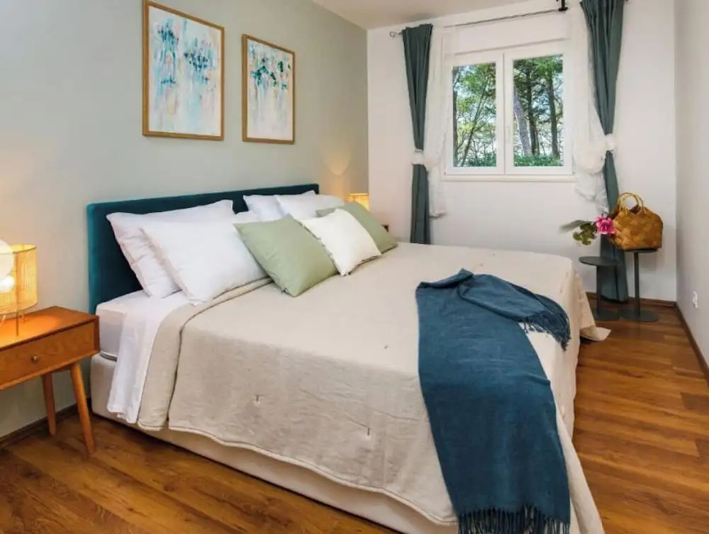 Lavica Bellevue apartments & studios