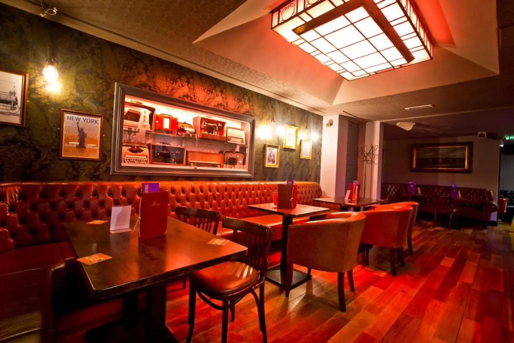 The Old Quarter Townhouse