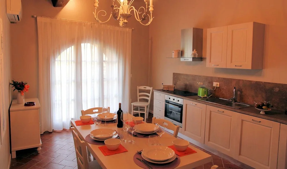 Borgo del Silenzio - Apartments with pool in Lajatico