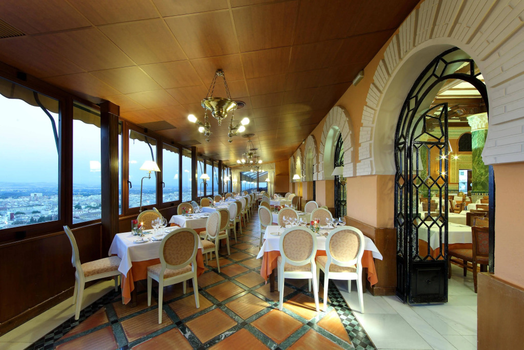 Alhambra Palace Hotel