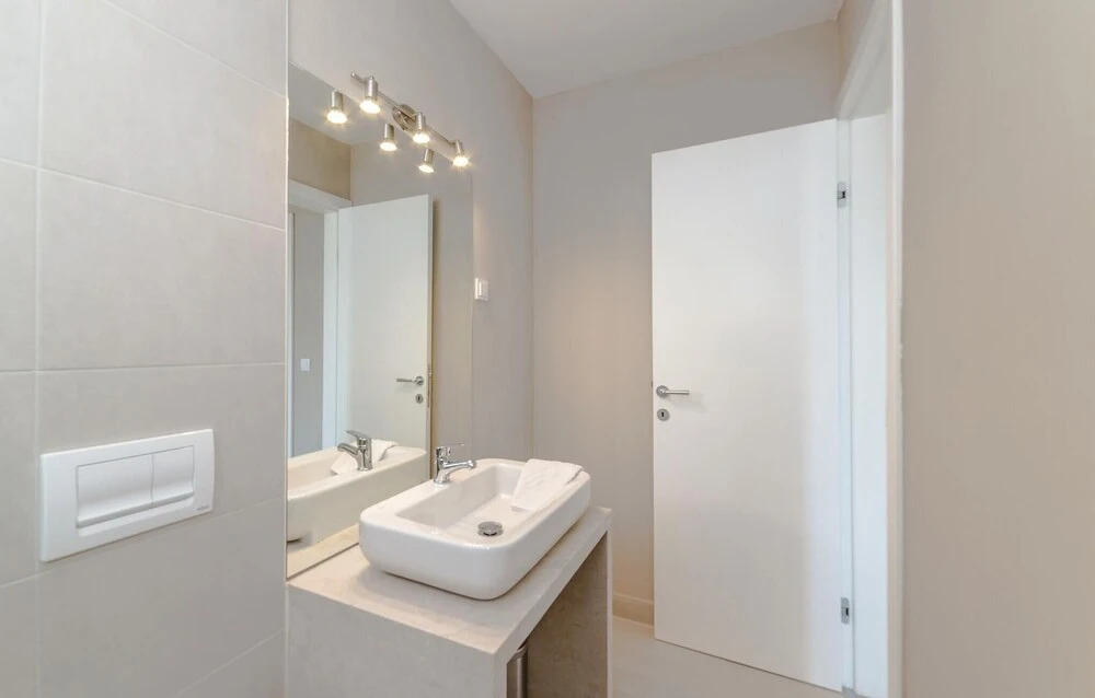 Amazing Home in Povljana With Wifi and 2 Bedrooms