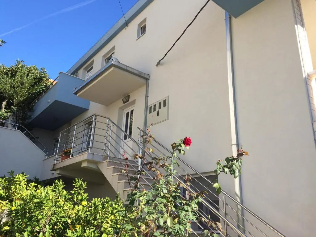 Apartmani Mane