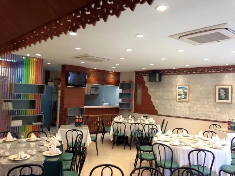 Grand Visanu Hotel