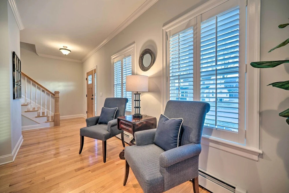 Walk to Belmont Stakes! Retreat w/ Game Room & Gym