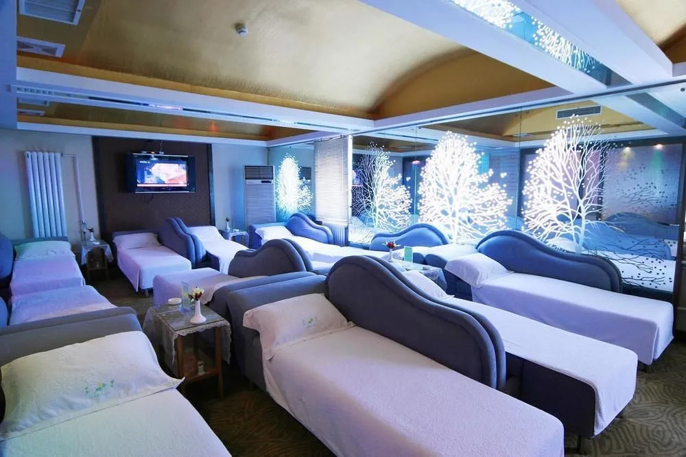 Yixing Hotel