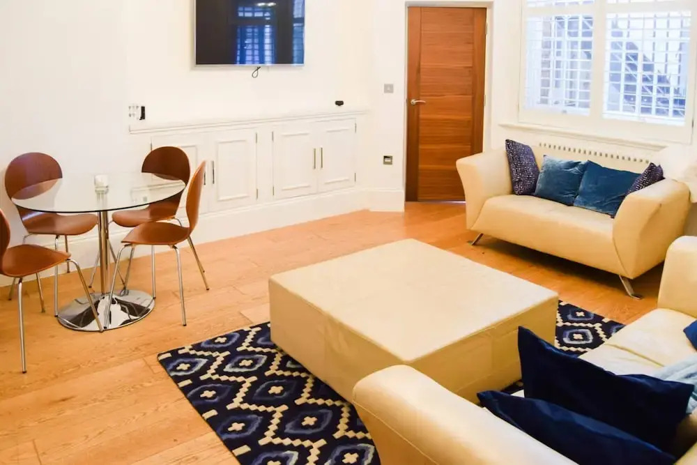 Well Located 1 Bedroom Flat In Sloane Square
