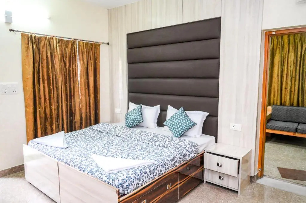 3 Bedroom Condo Mussoorie - TV/WIFI/Heater