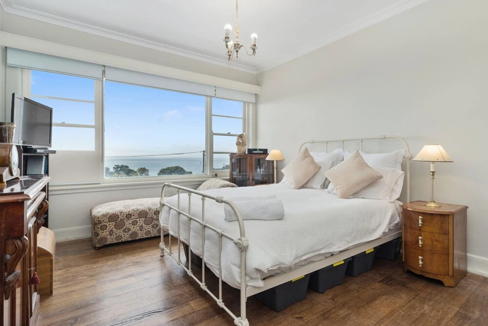 Mornington Bayside Pearl