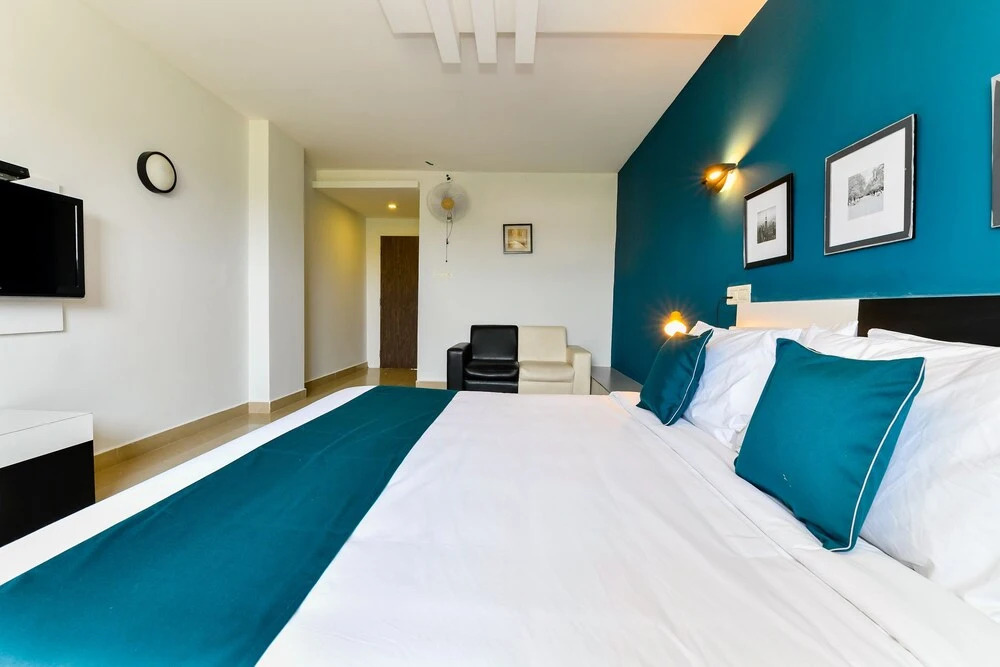 Empire Plaza By OYO Rooms