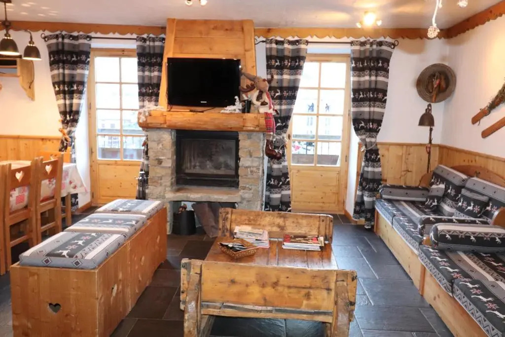 Chalet de Charme 13 Personnes Avec Sauna Ski O Pieds