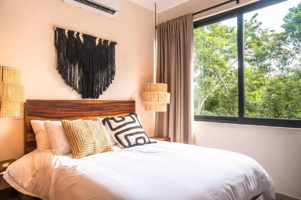 TOH luxury 2 Bedroom Minutes From Downtown