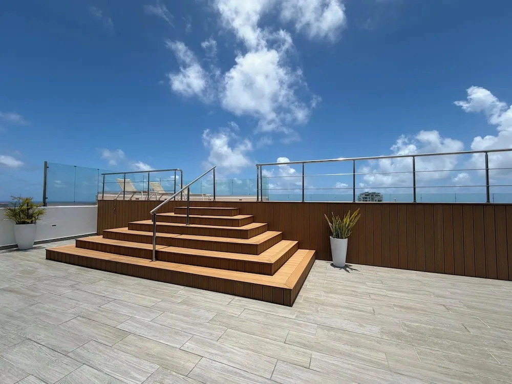 Modern Ocean View 1BR in La Esperilla, Pool, Gym