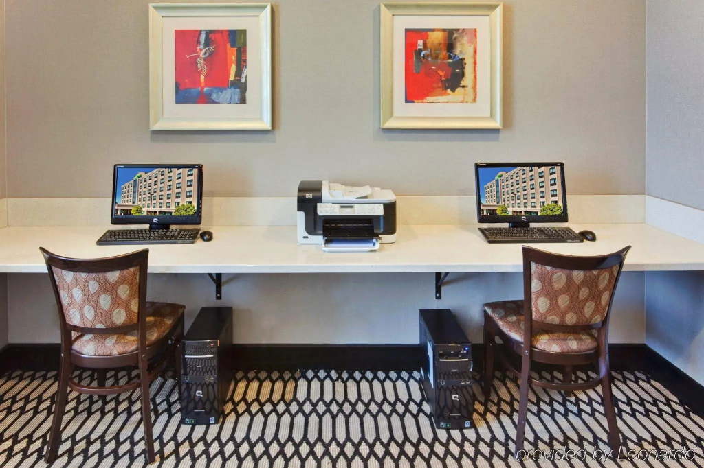 Holiday Inn Express Los Angeles LAX Airport by IHG