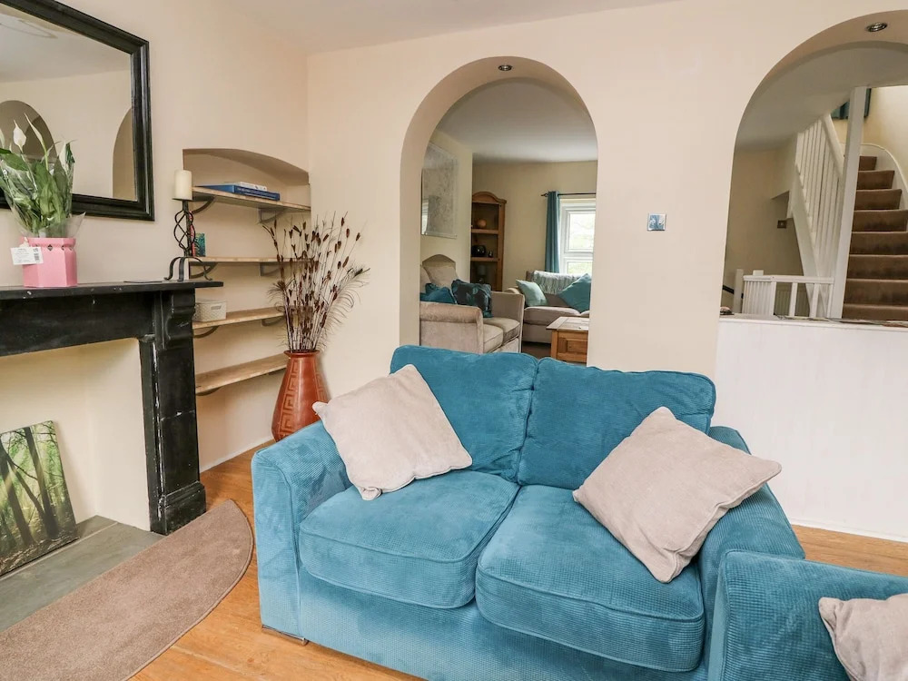 Ynys Cottage