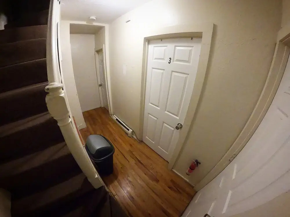 Bedrooms Near Fenway & Downtown Boston