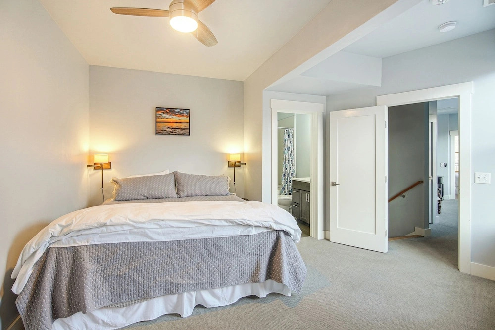 One-of-a-kind Riverside Condo in Downtown Salida