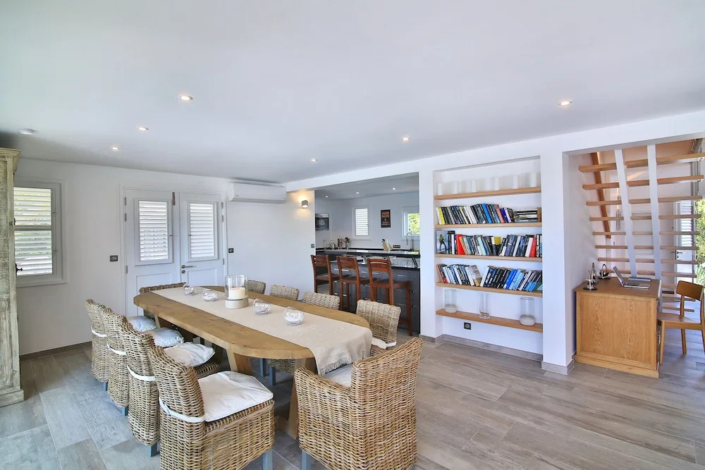 Hamptons Villa